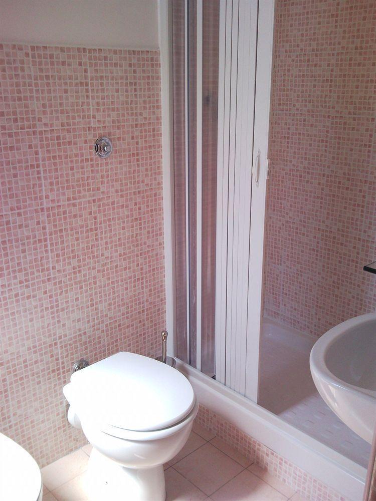 Blue Suite Vatican Guesthouse Roma Ngoại thất bức ảnh