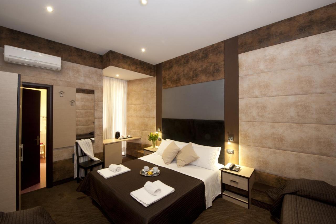 Blue Suite Vatican Guesthouse Roma Ngoại thất bức ảnh