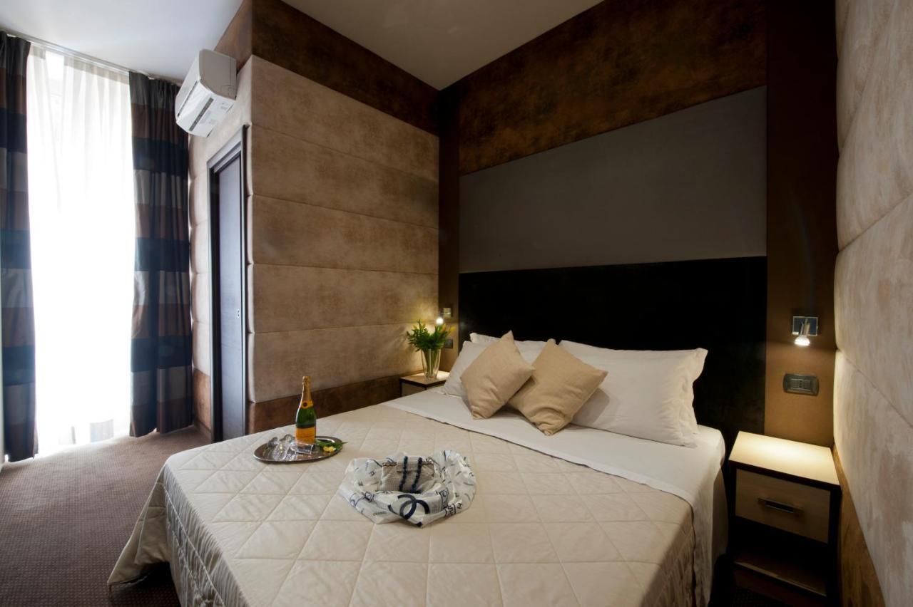 Blue Suite Vatican Guesthouse Roma Ngoại thất bức ảnh